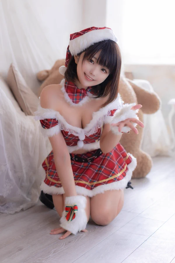 Asian girl Christmas costume