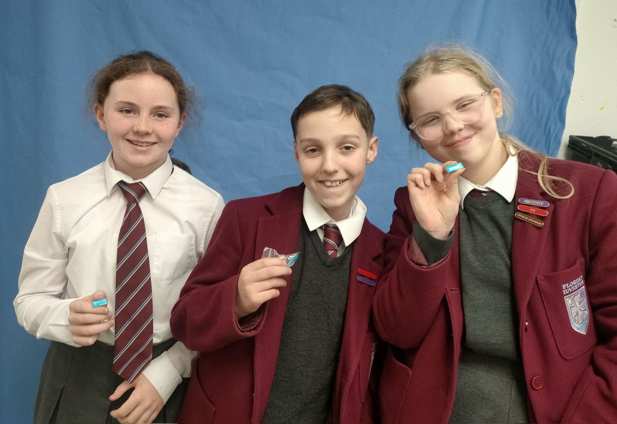 Congratulations to Saoirse, Finn and Amelia from Ms McCall's 1C class, on receiving Art & Design badges for pupils of the term ✨ fantastic work! @stninianshigh #youngartists