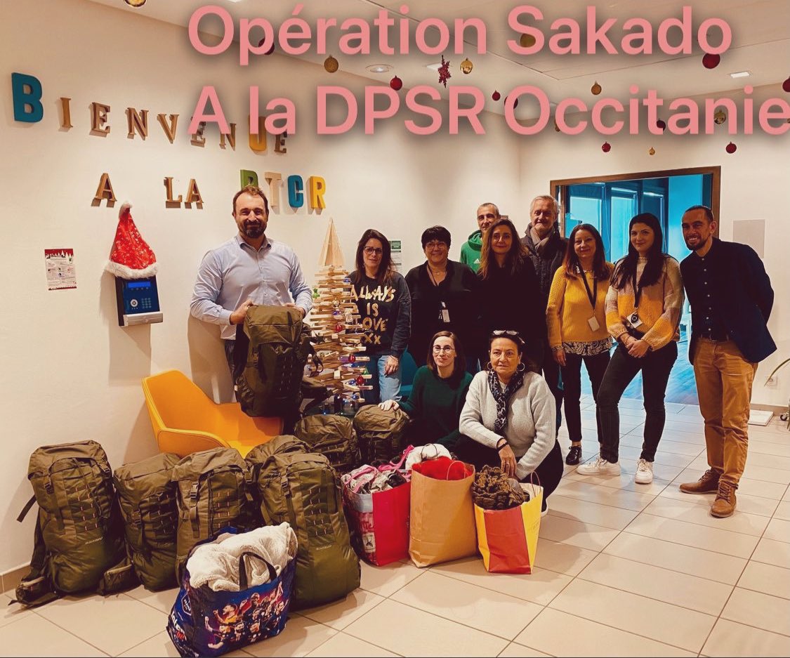 L’ensemble des agents de la #DPSR @Poleemploi_oc  mobilisés sur l’opération #Sakado avec <a href="/OfficielSakado/">SAKADO OFFICIEL</a> pour offrir un peu de chaleur aux personnes sans abris de Montpellier en cette période hivernale

 ℹ️ sakado.org

🙏 Valentine, Anais et notre CE