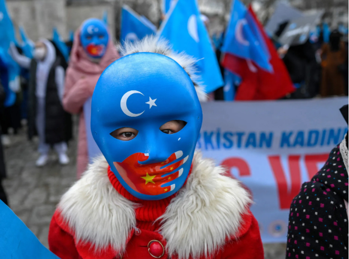 Court of Appeal Hearing Takes Place on 21 December 2023 in Universal Jurisdiction Case in Argentina for Genocide and Crimes against Humanity against the Uyghur People 
@michaelpolaklaw @UyghurCongress @L4UR_UK
loom.ly/eKFUgPk