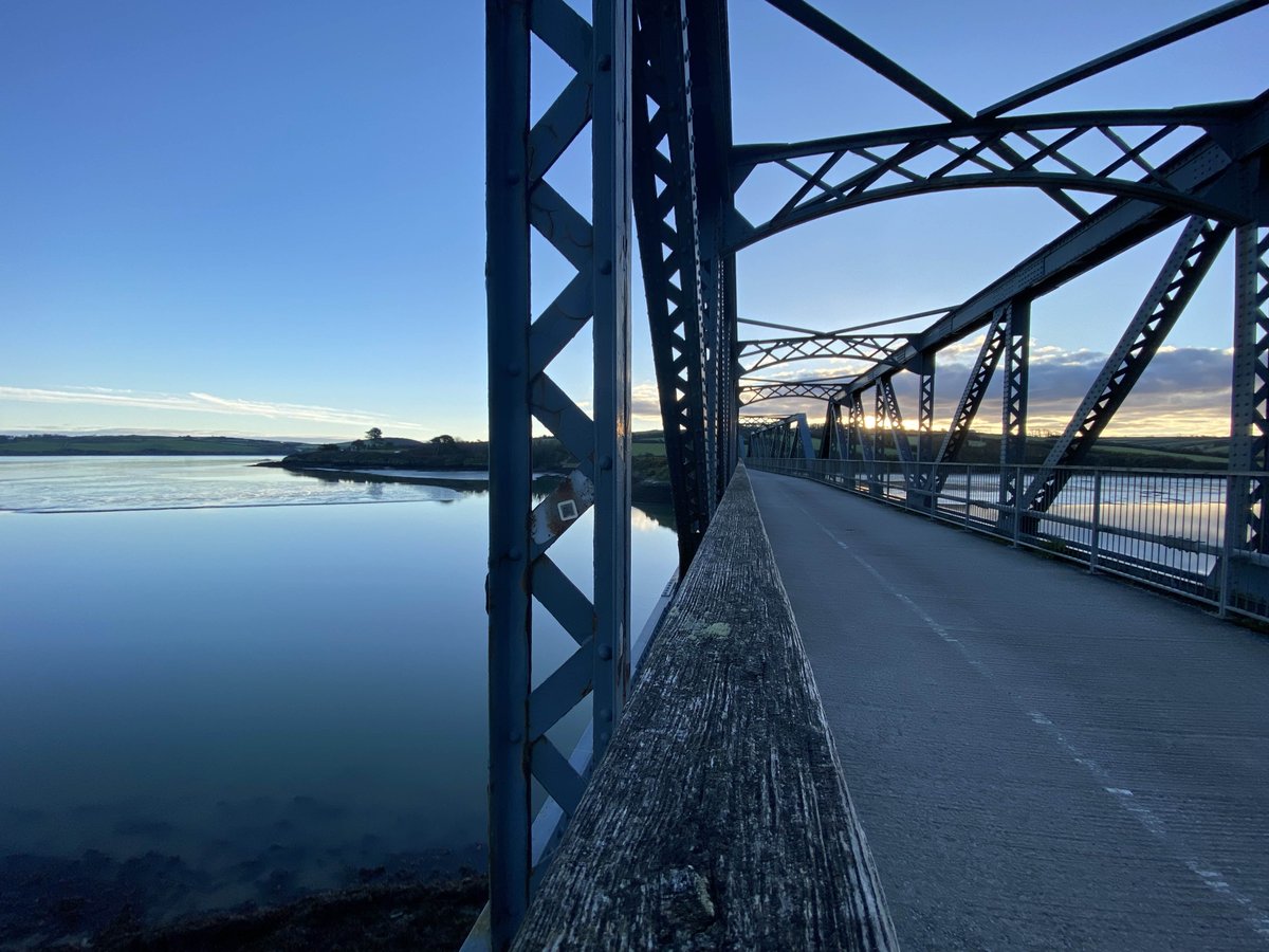 Cold winters morning on the bridge

#cameltrail #cornwall #bikehire #cyclehire #wadebridge #padstow #ironbridge #railway #explorecornwall #winterincornwall