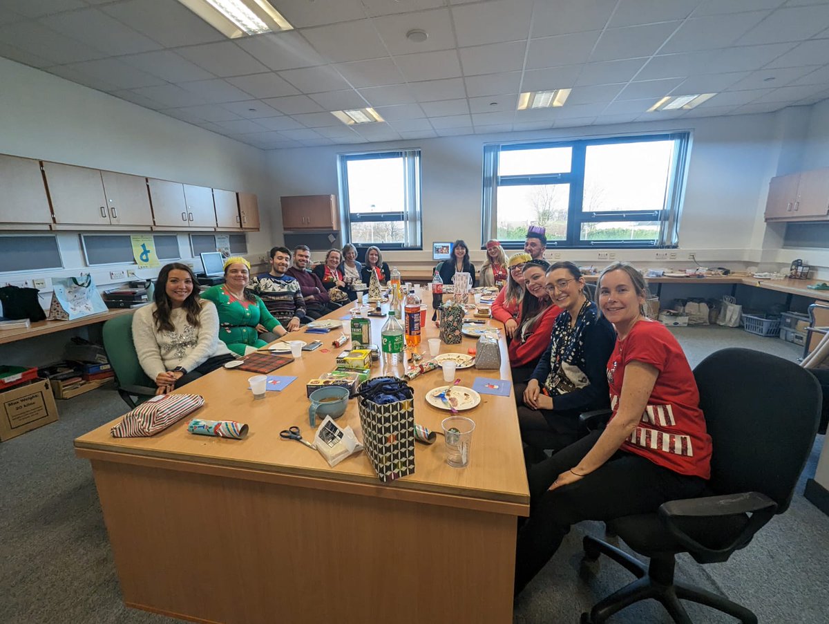 The bestest people in the best corridor 🤶🏼🎅🏼🎄🎁 #christmasholidays #colleagues