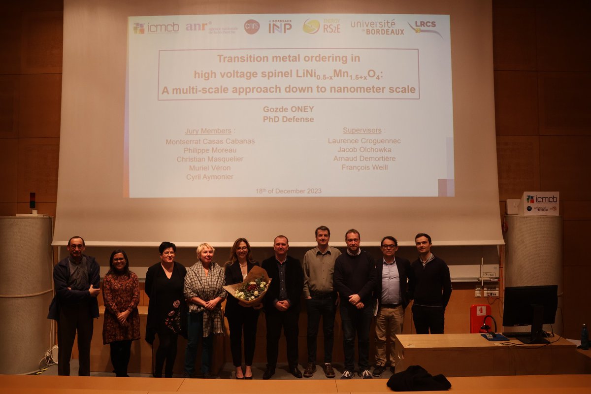 Amazing PhD work on LNMO and very nice discussion with the talented jury members !! Congrats @oneyygozde very proud of you !! @CroguennecLaur1 @ArnoDemortiere @icmcb @EnergyRS2E