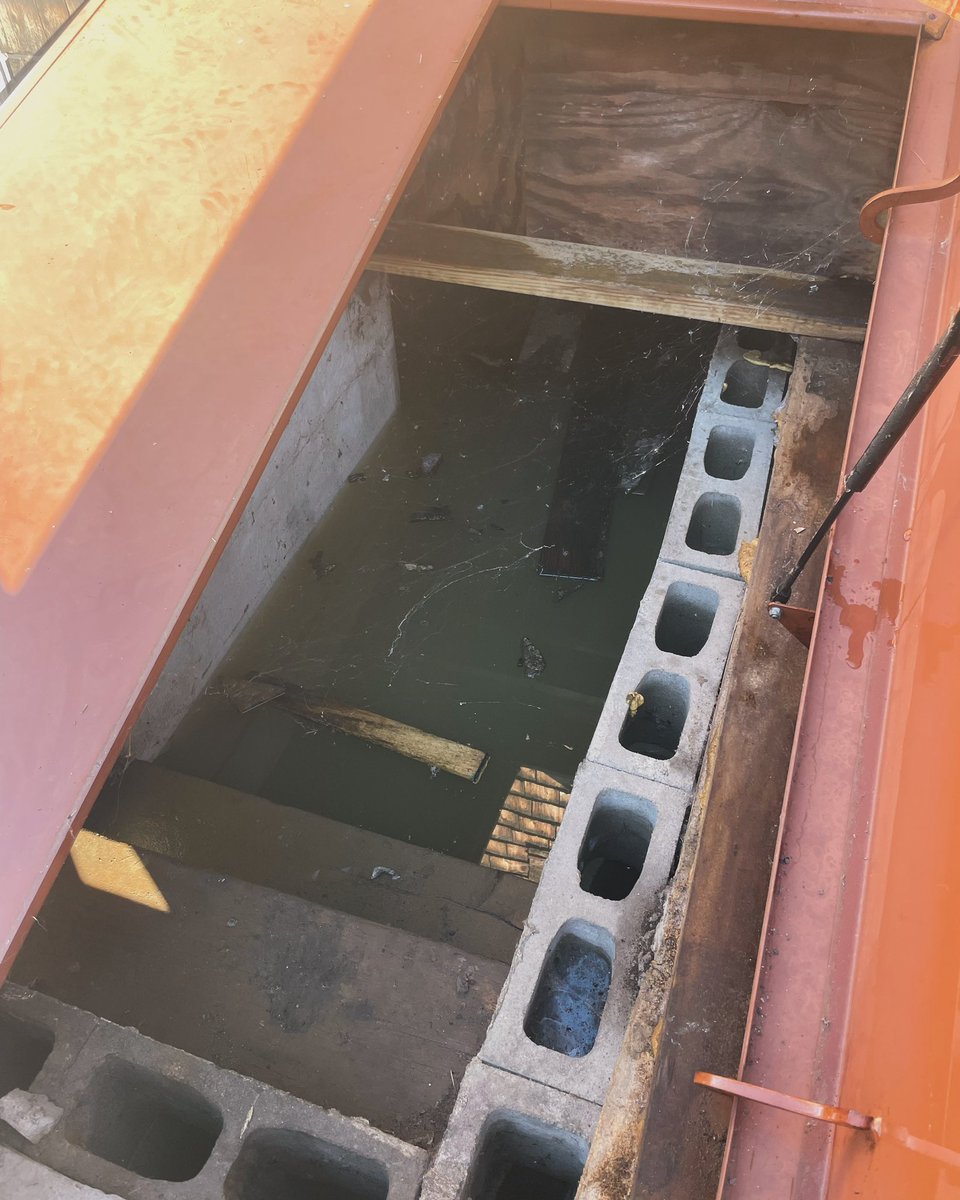 Reading__Addict's tweet image. gofund.me/b1f00983
I hate asking for help but I can’t do this on my own. My kids and I were woken up 12/20 at 5am by FD and told to evacuate due to flooding the stress and cost of repairs and replacements is getting over whelming.   Even if you just share the link it helps