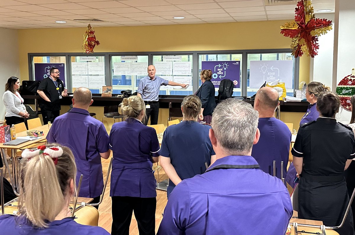 Final huddle of the week in our push to get patients #HomeForChristmas 
Great team work that’s making a difference for our patients! #BackOnTrack