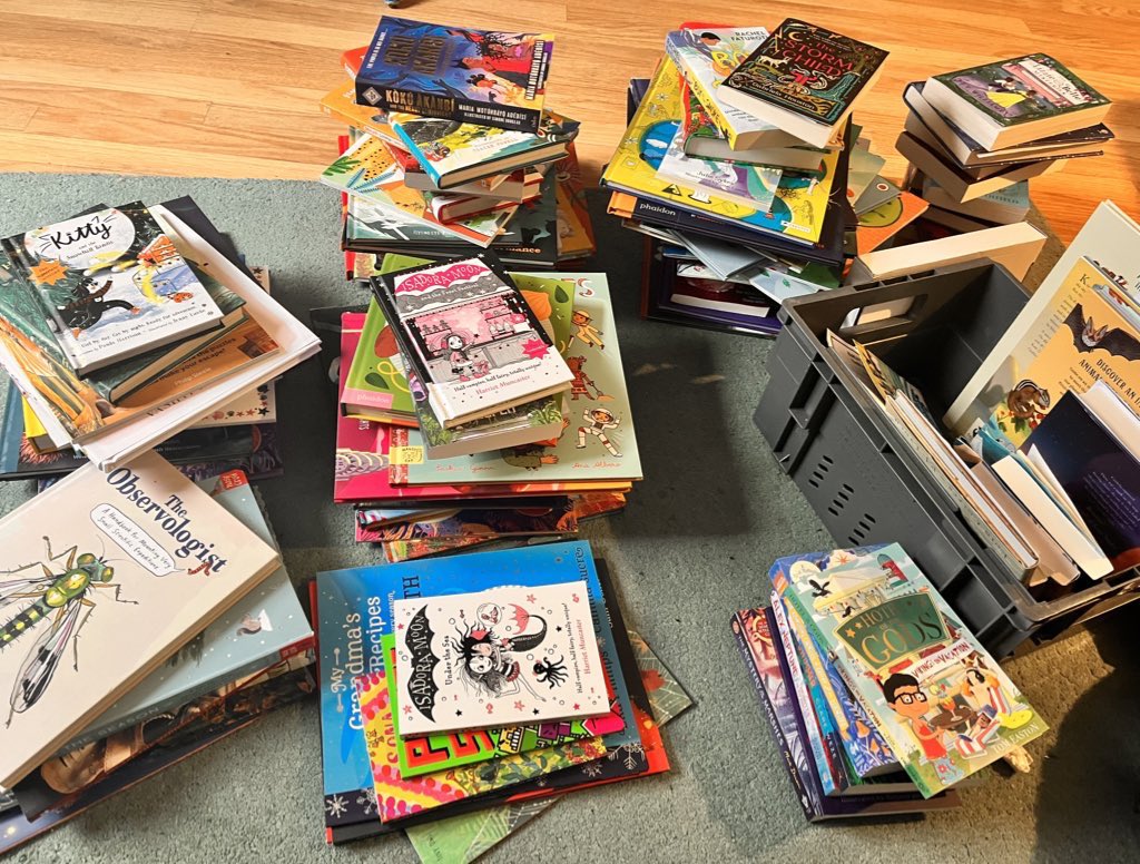 Let’s do a giveaway. If you can guess the exact number of books I’ve sorted to donate today, you #WIN a KS1/ KS2 book bundle. Clue: it’s less than 150.
RT &amp; tag a friend… (U.K. only)
