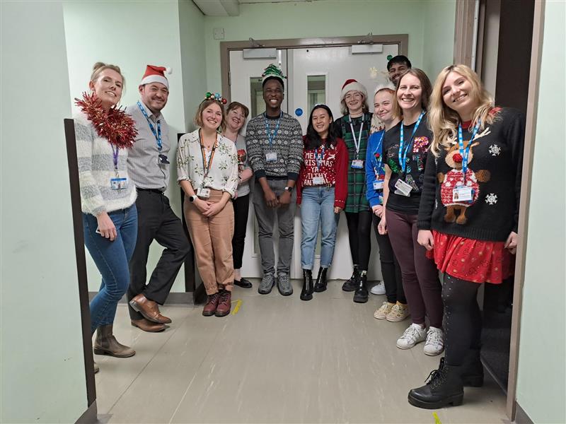 Everyone at Sheffield Laboratory Medicine would like to wish a Merry Christmas and a Happy New Year to all!! 🎄🥳🎁❄️⛄️🎄 Here's to 2024