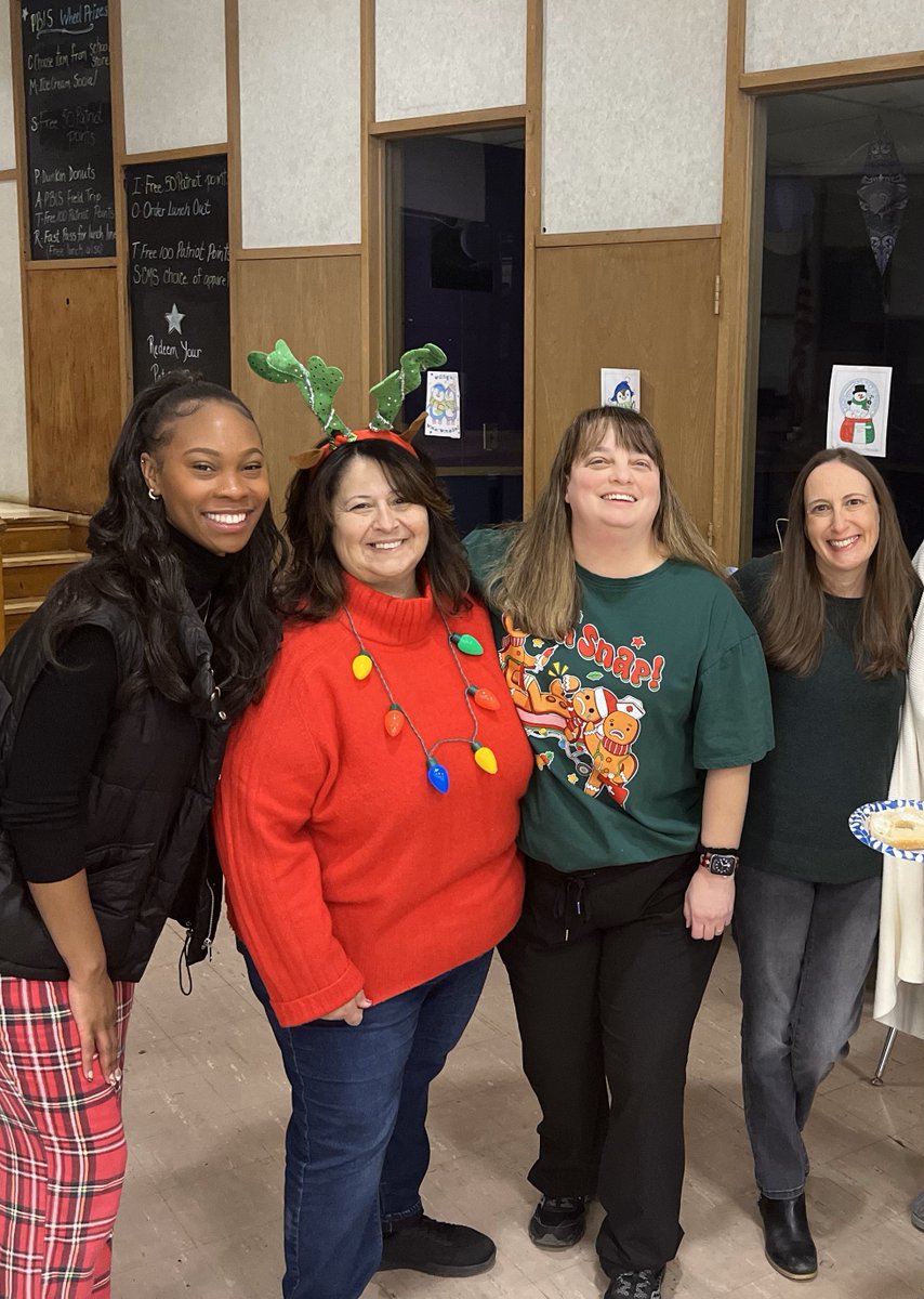 Happy Holidays &amp; a wonderful New Year to the entire staff of Colonia Middle School.  <a href="/ColoniaMiddle/">Colonia Middle School</a> <a href="/ColoniaMSPTO/">Colonia Middle PTO</a> Enjoy the break.