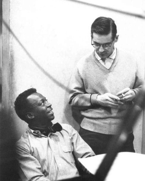 Miles Davis and Bill Evans #milesdavis #billevans #jazz #jazzmusic #jazzmusician #jazzismyreligion #jazzisart #jazzphotography #jazzphoto #ilovejazz