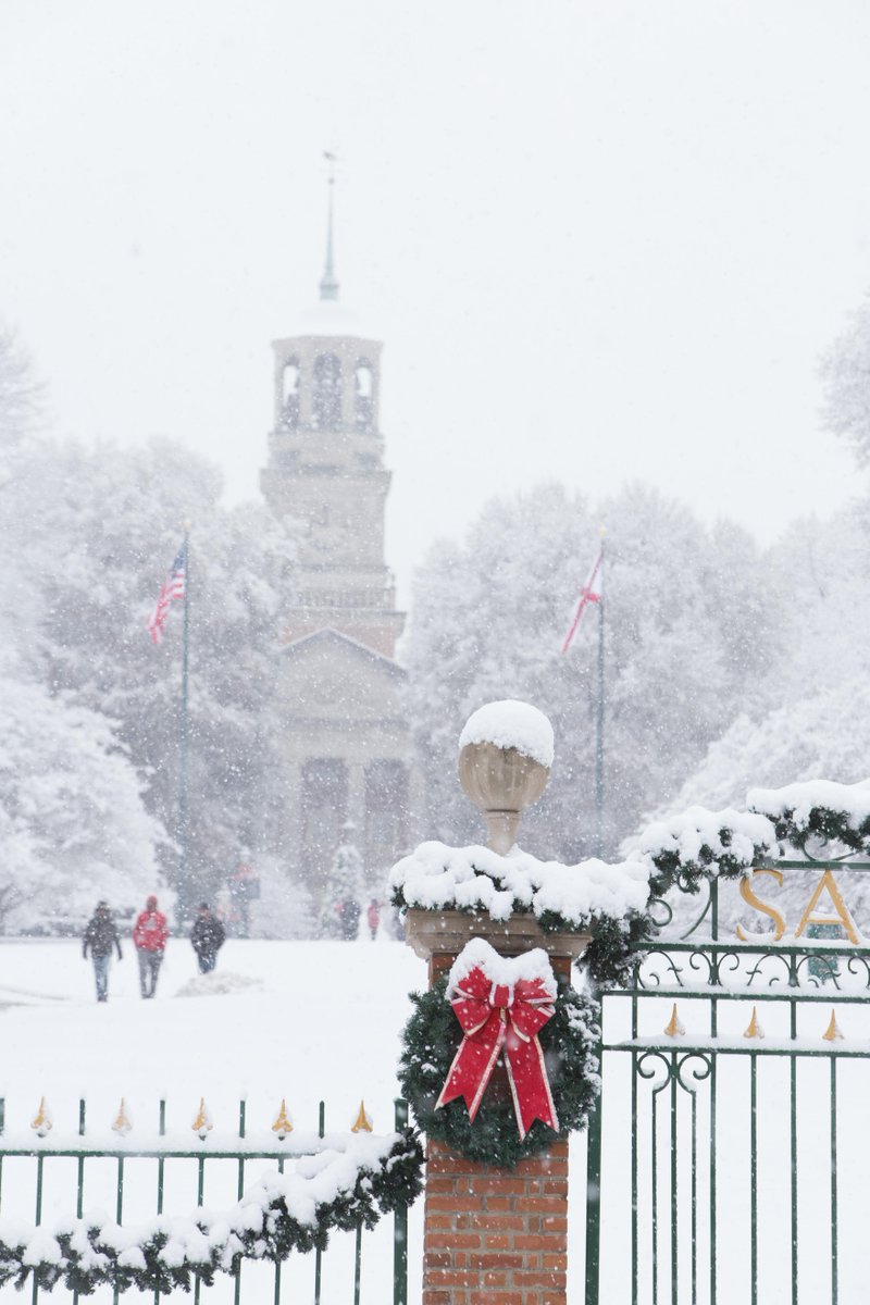 Are you are dreaming of a white ❄️ Christmas? ☃️ Look no further than Samford University. While our students are enjoying a well-deserved break, Orlean Beeson School of Education wishes you and your family a very Merry Christmas.🎄 ❤️ 💙