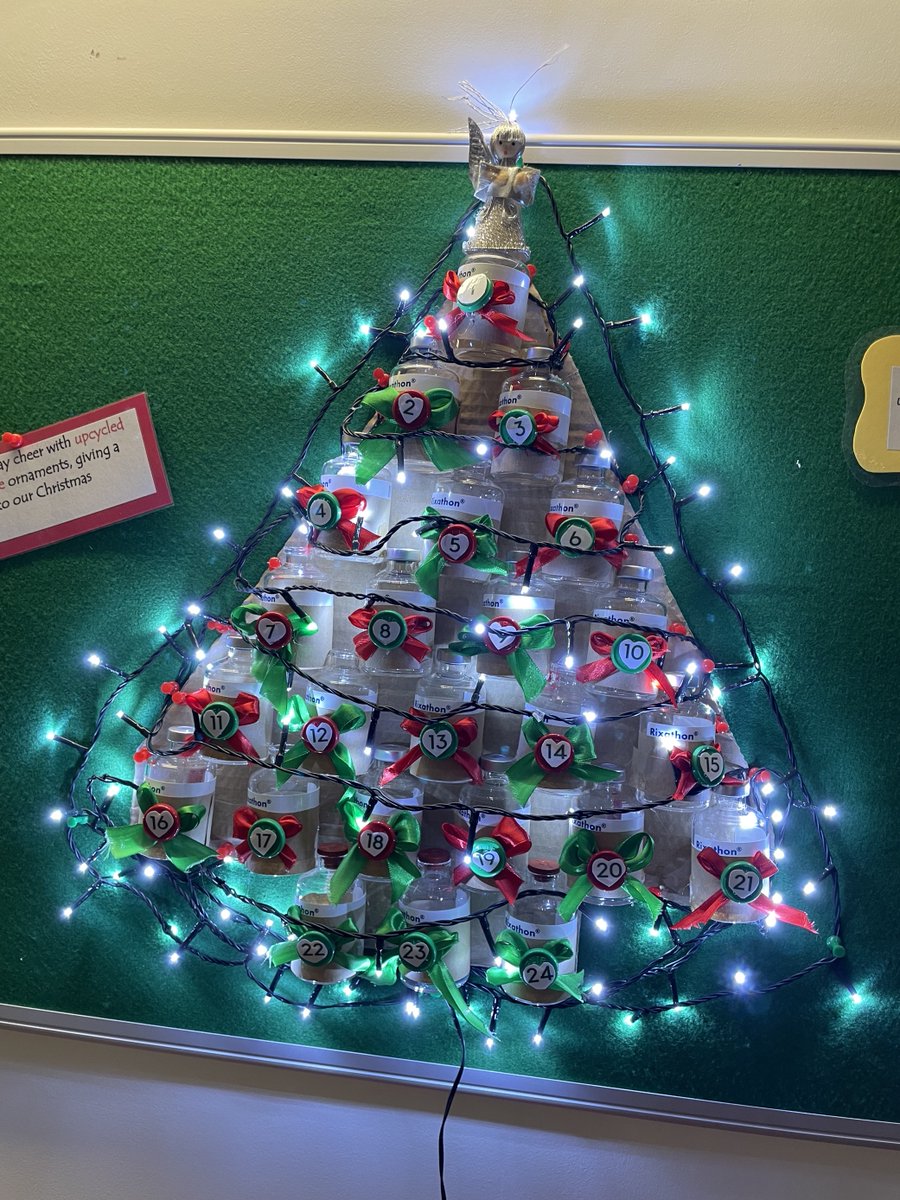 Congratulations to our best Christmas decorations competition winners: 🎄 Charing Cross: 9 North, Stroke Unit 🎄 Hammersmith: Renal Planned Investigations Unit 🎄 St Mary’s: Trauma and orthopaedic offices Thanks to @imperialNHS_CEO and @SigsworthJanice - our festive judges.