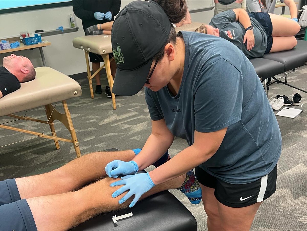 Some of our staff and alumni students at DN-1 this weekend! Huge thank you to @double_e_education for coming to campus to teach us! We had a great time and can’t wait for DN-2 next weekend! #dryneedling #dogreAThings #CEUs