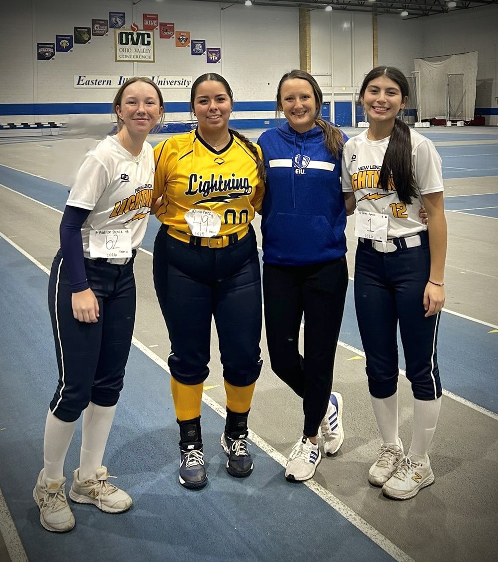 mar_agredano's tweet photo. Thank you Panthers for hosting such a fun and informative camp today, 1 thing I took out of it was to be LOUDER &amp; to really communicate on the field. Enjoyed this day w/my teammates⚡️@CoachArchibald @CoachSaiDaniels @tobyring19 @EIU_Softball @LenoxPt @dls_softball https://t.co/Yikw7VqnCG