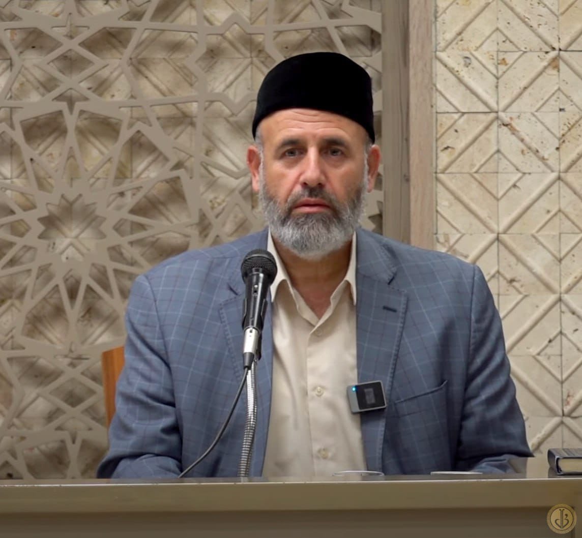 Filistin Alimler Birliği Genel Başkanı Dr.Nevvaf Tekruri’den tüm dünya Müslümanlarına bir çağrı var: 

"Yarın tüm dünyada Gazze için genel grev ilan edilmiştir. Ben de Müslümanlara bu nidaya cevap vermenin şer'i bir vacip olduğunu söylüyorum. Bu konuda Müslümanların seçim hakkı