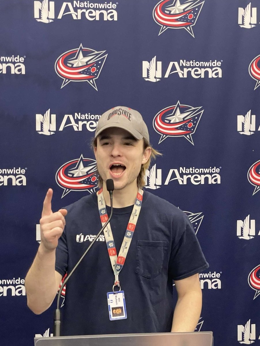 CfoChappy's tweet photo. The Blue Jackets are only giving Jet Greaves playtime in net so they can promote their sponser Jet's Pizza!! Don't be fooled!! #ItsAllMarketing #schizOHIO #cbj #JetsForUkraine https://t.co/39pUYlVrtp