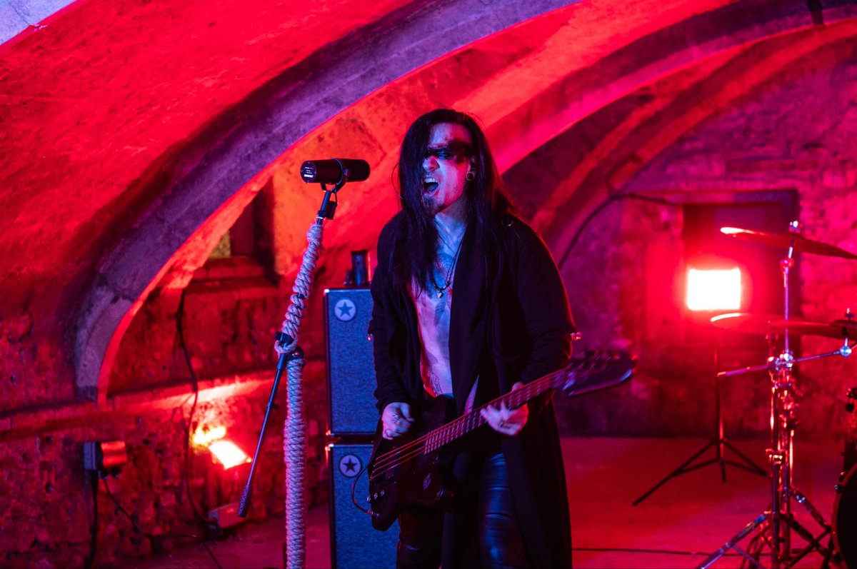 It's a little late in the day but please join us in wishing the riff-bringer, bass slinger and fearless leader himself, Jayke, a happy birthday!
