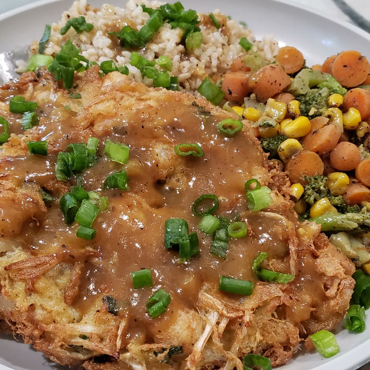 TLJsFoodDiaries's tweet photo. My Delicious, "Shrimp, Crab", Egg Foo Yung !!"
#yummy #delicious #foodporn #cake #buttercream #grilling #eggs #crab #shrimp #salmon #southernfood #turkeyburger #hotdog  #tacos #friedchicken #chicken #fries #food #sausage #toast #gravy #love #beansprouts #greenonions #Foodie https://t.co/L9M2LSjLL1