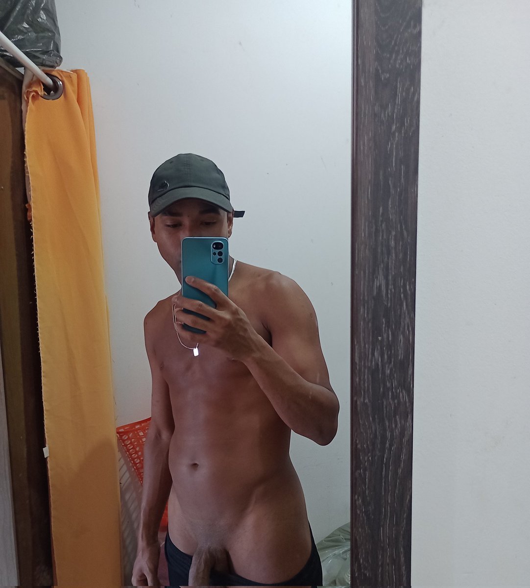castisouza's tweet photo. aq tá calor bê https://t.co/fQOyDtZbR1