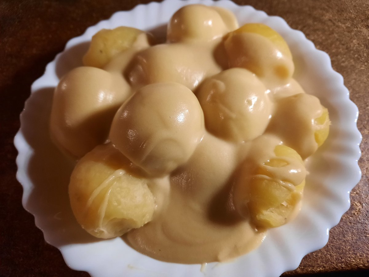 Schebo8's tweet photo. Um es kurz zu machen:
#Nudelsonntag 🍝
#Senfeier https://t.co/7h0Vg4Z6ug