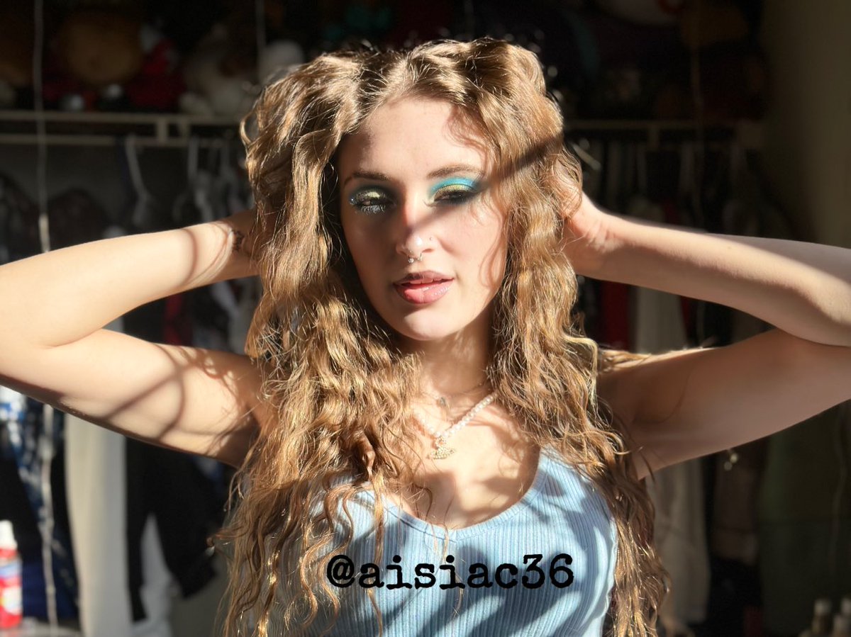 modelSkyla's tweet photo. Shine bright like a 💎 #model #centerfold #sexy #photoshoot #onlocation #fashionmodel #bikinimodel #camgirl #influencer #makeupsession #boudiour #lingeriemodel https://t.co/zuIotWdmmu