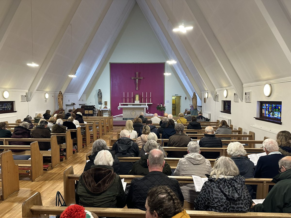 StPilgrimage's tweet photo. Thanks to Father Jamie and the parishioners of St Margaret’s, Davidson’s Mains for hosting us today. A wonderful turn out for our annual Carol Service. Thanks to Father Jeremy for leading us and for his words of reflection.  @archedinburgh @leocushley https://t.co/9gIRqJQazi
