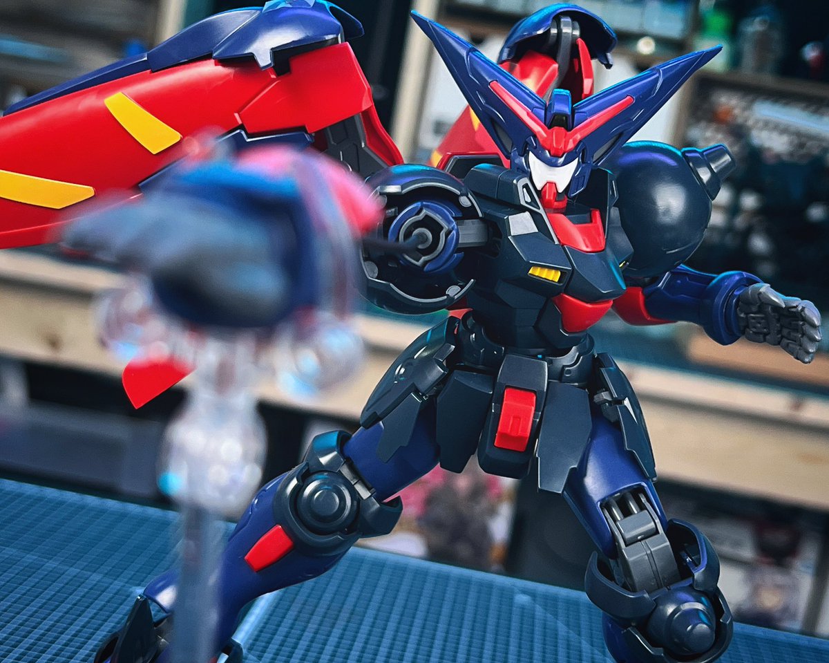 ZakuAurelius's tweet image. Have you checked out the MG Master Gundam retrospective? What do you think of the old G-Gundam MG kits? 
#gundam #mastergrade 
#gunpla #mastergundam