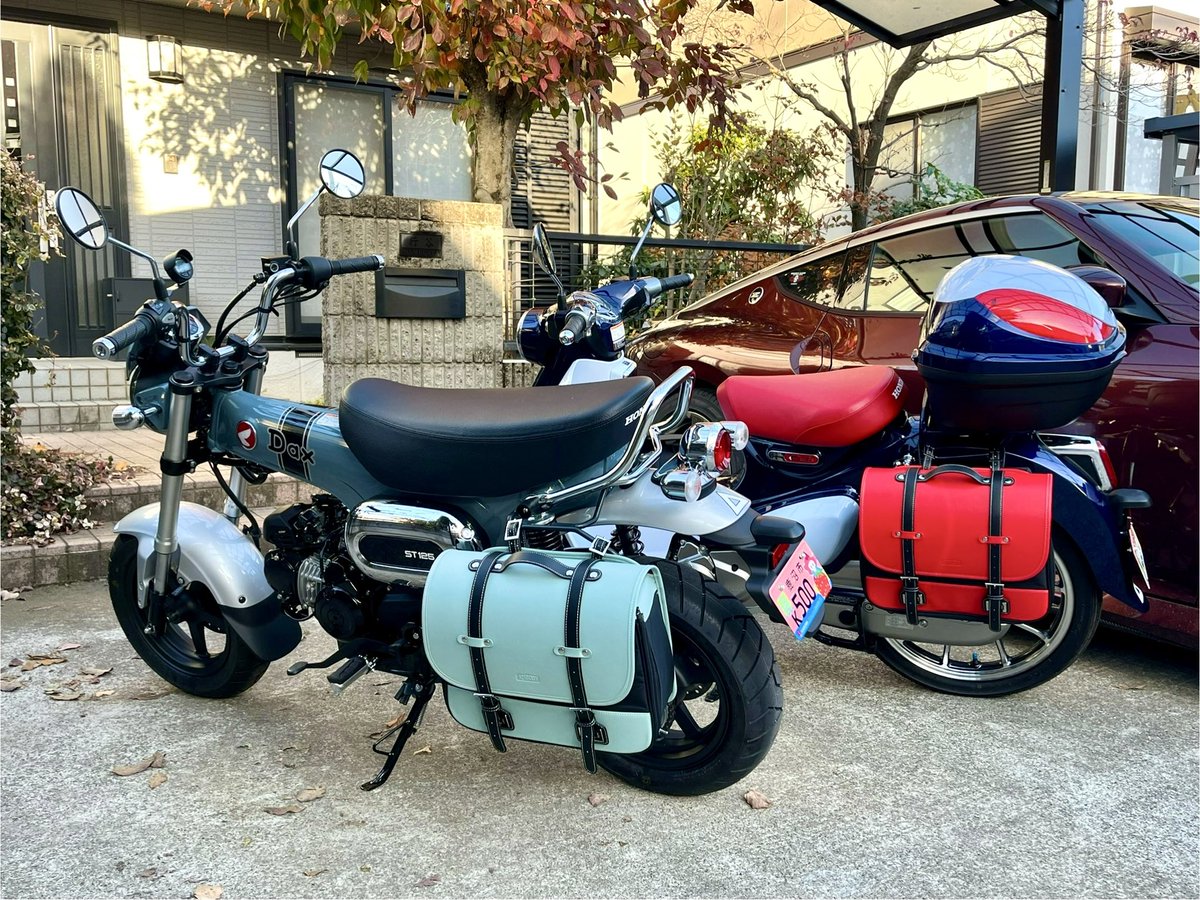 CLwasl's tweet photo. 妻とのツーリング用に2台納車。
#AMBOOT
#大久保製作所
#サイドバッグ
#スーパーカブC125
#ダックス125 https://t.co/ZiYnwCPaPo