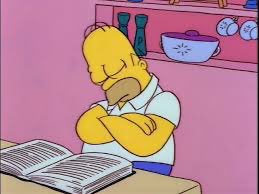 Soy Homero intentando estudiar para los exámenes finales