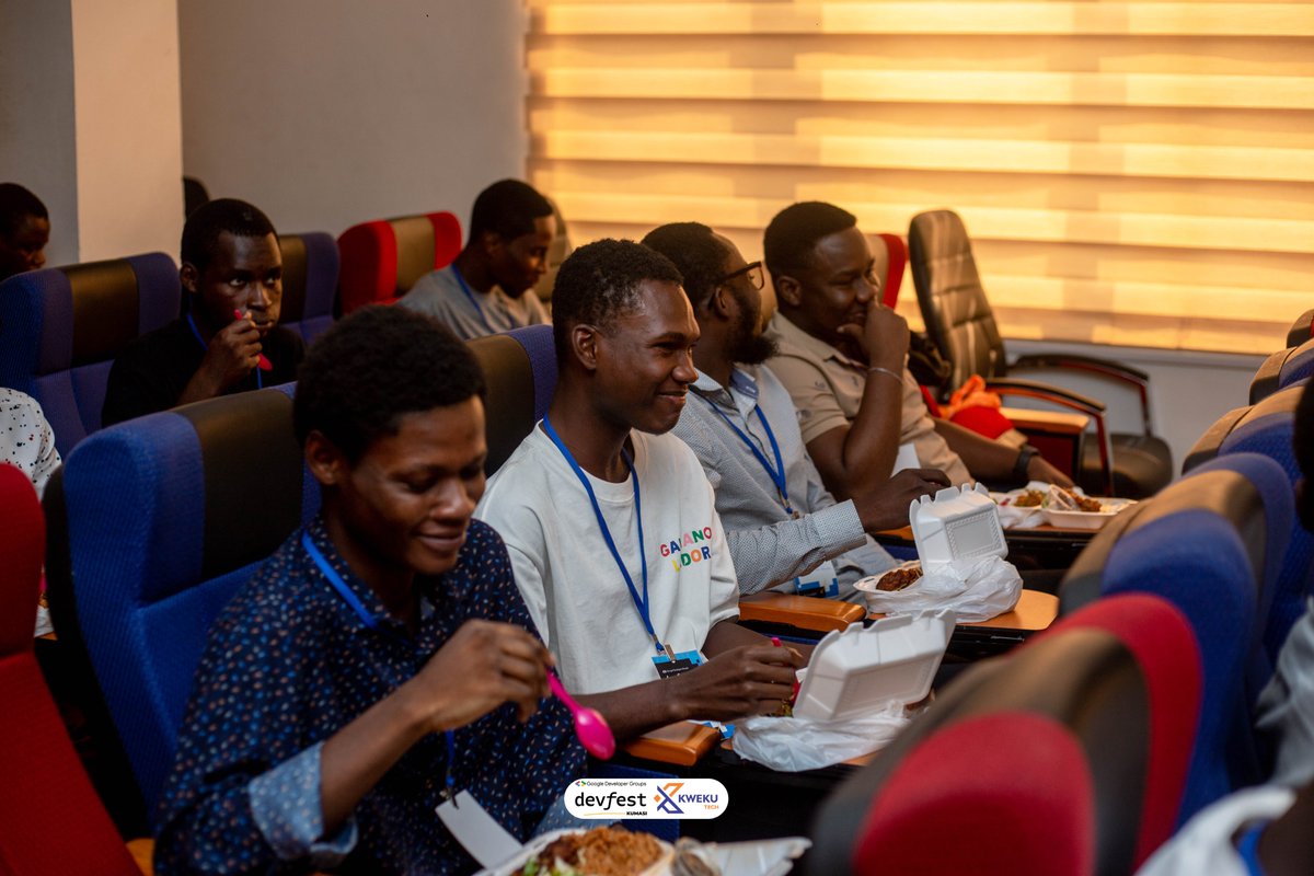 We talked about it for months💭,
it happened in a day and we will remember it for a lifetime.🥹
It was a day filled with the hum of ideas💡, the buzz of discovery🫴🏽, and the click of code. 💻

For #DevFestKumasi 🇬🇭, we say, Thank you and 'See you next year!'😉
🔴🔵🟢🟡
#Devfest23