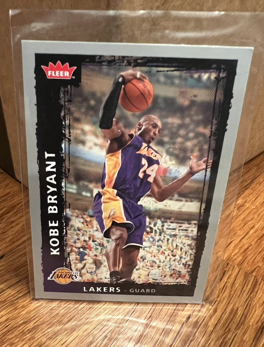 extrainnings's tweet image. In honor of the Lakers winning the in season tournament let’s do a giveaway

Rules

1. Reply w/ a number  1-124

2. Follow

3. Like and repost

Winner gets the Kobe fleer card