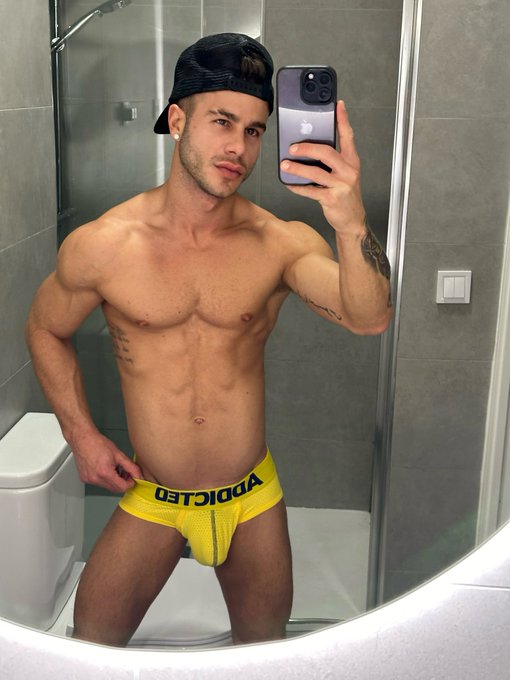 Cuando vayas a fallarme,  asegurate de no necesitarme nunca mas !!
@addicted_offic ??
10% off with the
