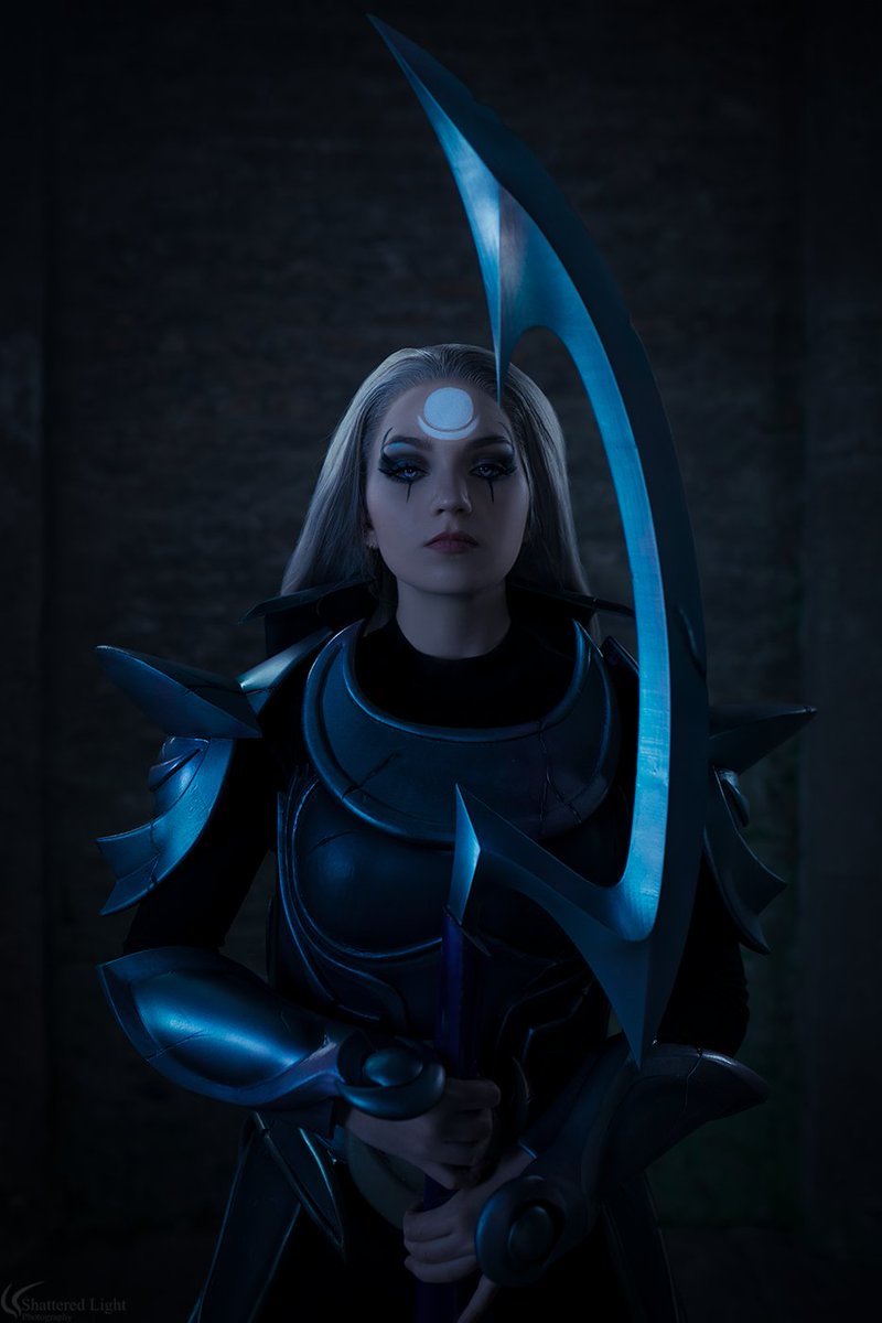 Diana 🌕

from <a href="/leagueoflegends/">League of Legends</a> <a href="/LoLGermany/">League of Legends DE</a> <a href="/riotgames/">Riot Games</a>

Photo by <a href="/ShatteredPhoto/">Shattered Light Photography</a>