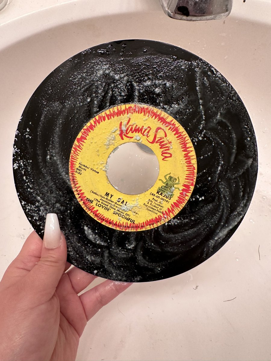 gothesbian's tweet photo. how does everyone clean their vinyl? i personally like to use steaming hot water and powder dish soap to smooth the grooves out https://t.co/o6ybsnZqOY
