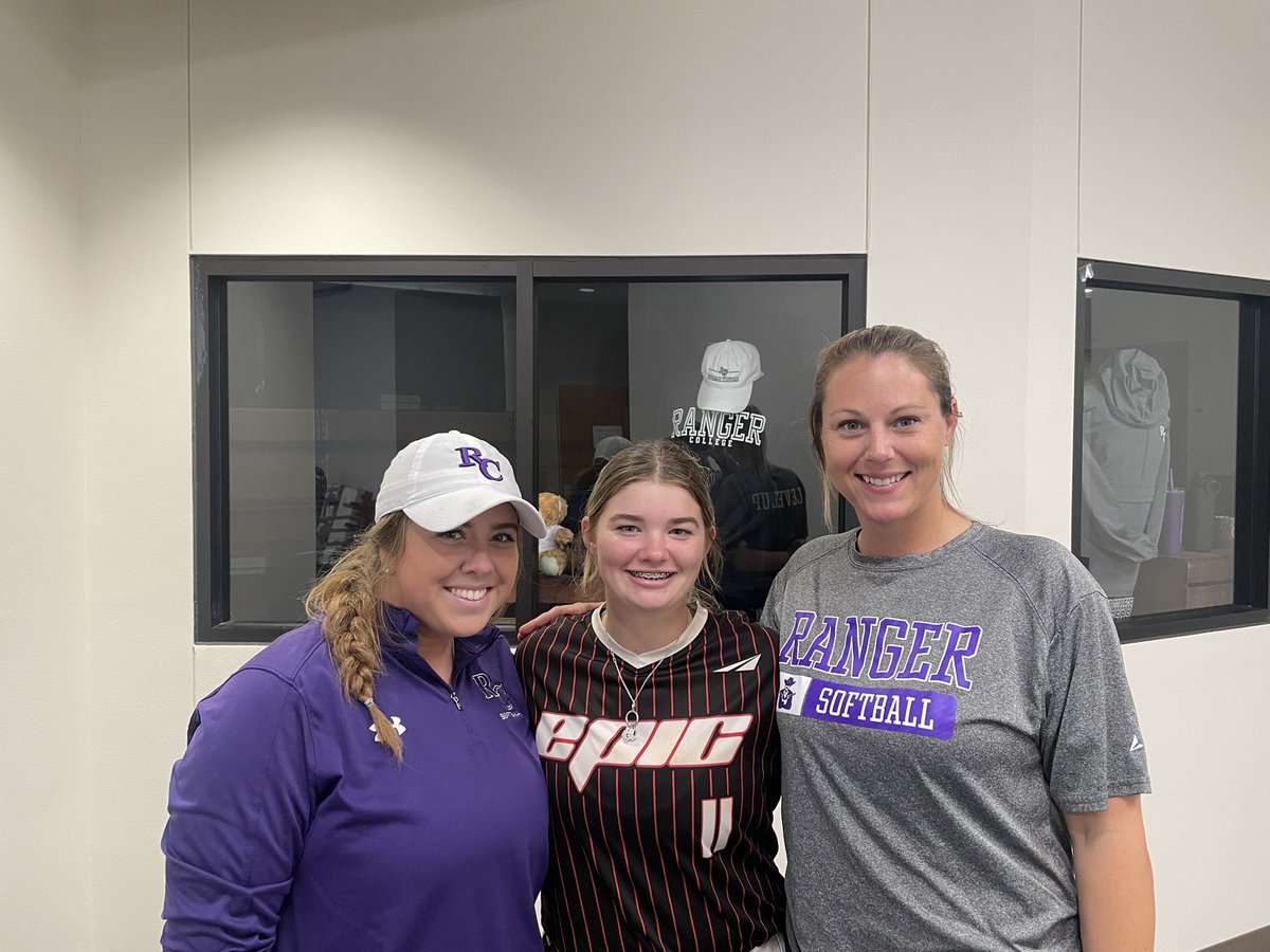 CadenceBrice's tweet photo. After a great visit I’m very blessed to receive my first offer from Ranger College! @coachpaige87 @TheAutumnGraham #rangercollege #purplepride https://t.co/gDYnOmwEje