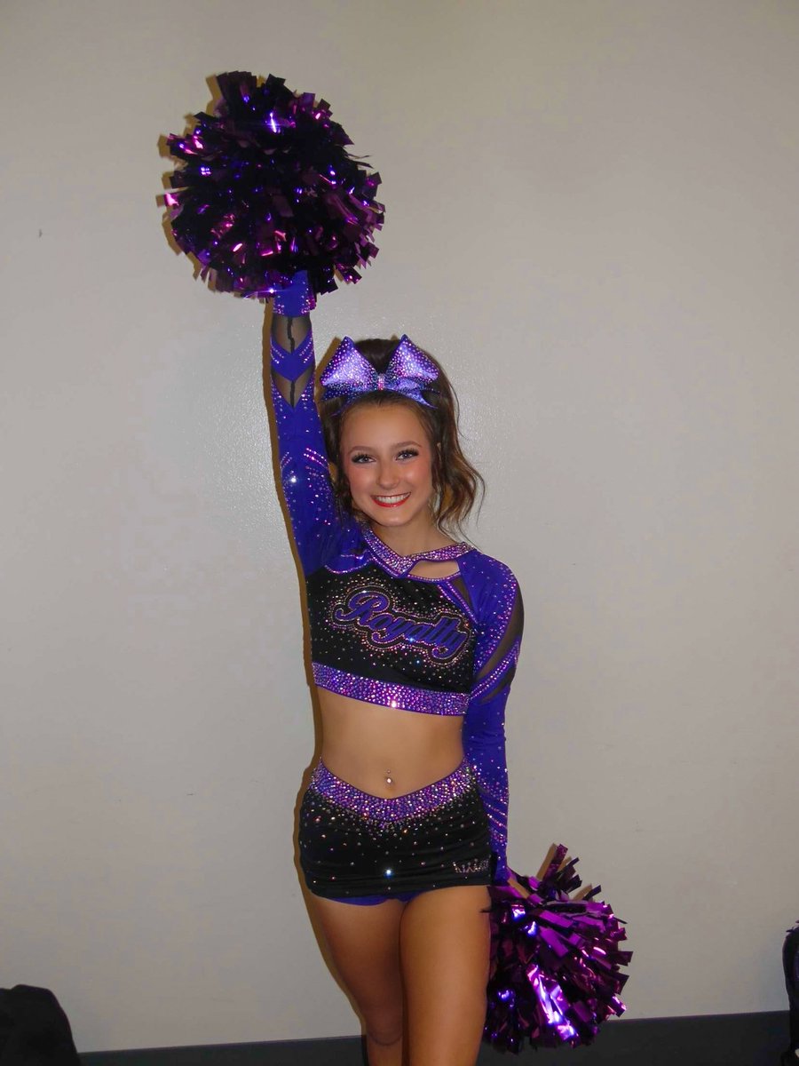 KaylinSpasic's tweet photo. purple over everything 💜 https://t.co/D12LtIXgP8