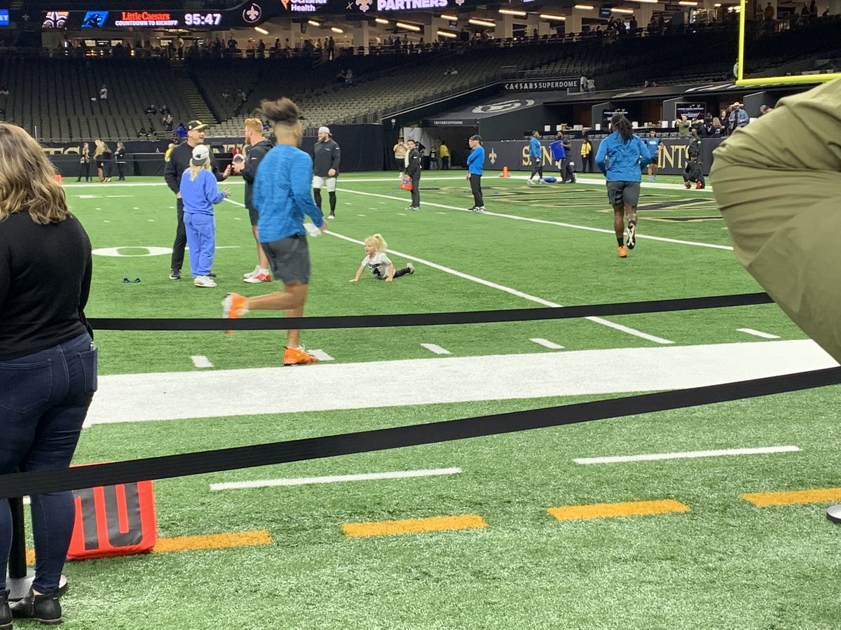 Ian Thomas and Tommy Tremble wearing their <a href="/AutismCharlotte/">Autism Charlotte</a> cleats during pregame. 

Learn more about #Panthers #MyCauseMyCleats:

charlotteobserver.com/sports/nfl/car…