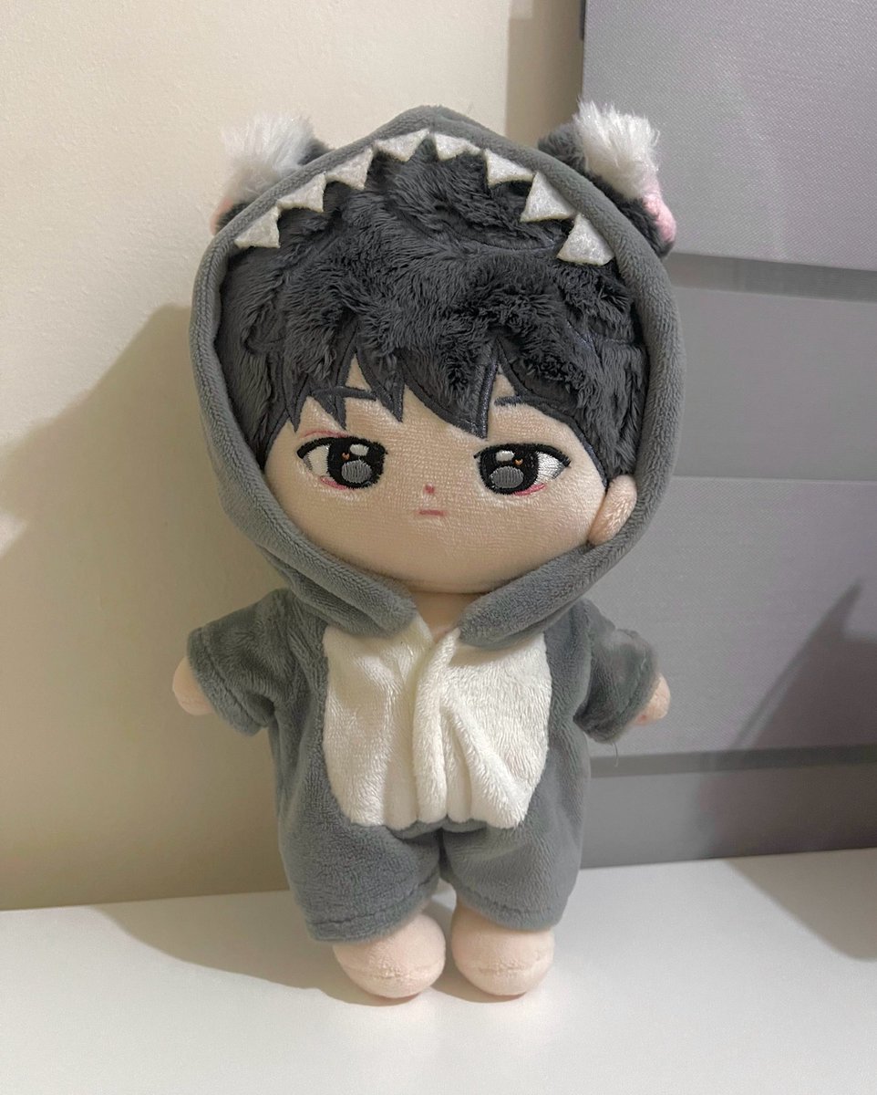 17thcart's tweet photo. wts lfb seventeen ph

⌜ woojjang 20cm doll ⌟

   ⤻ onhand
   ⤻ ₱2, 000
   ⤻ can payo/1 week dop
   ⤻ with onesie shark + detachable ears

reply “mine” or dm if interested

# wts lfb seventeen svt ph 20cm woojjang wonwoo doll https://t.co/JhI8BzIWnU