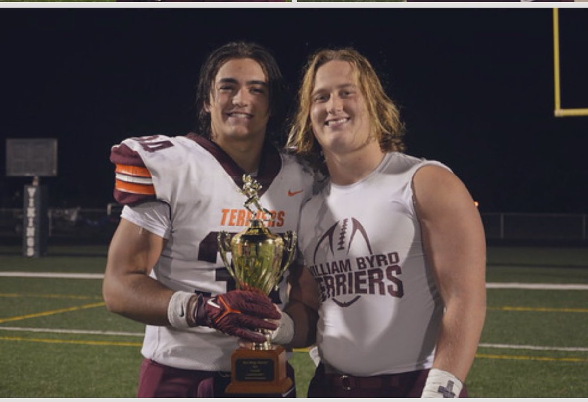 IanVest14's tweet photo. Some great pics from this historic season. Couldn’t have asked for a better senior season,  Thank you high school football! https://t.co/gGcwcrSzKh