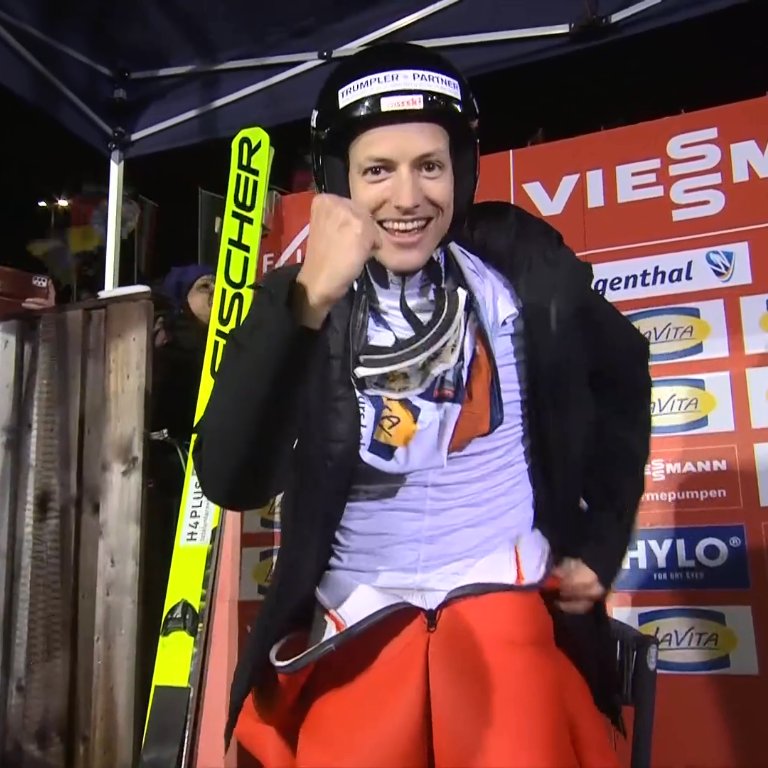 oleksieradz's tweet photo. TO JEST MÓJ ZWYCIĘZCA TEGO KONKURSU

#skijumpingfamily #Klingenthal https://t.co/oJ0BvWeYtV