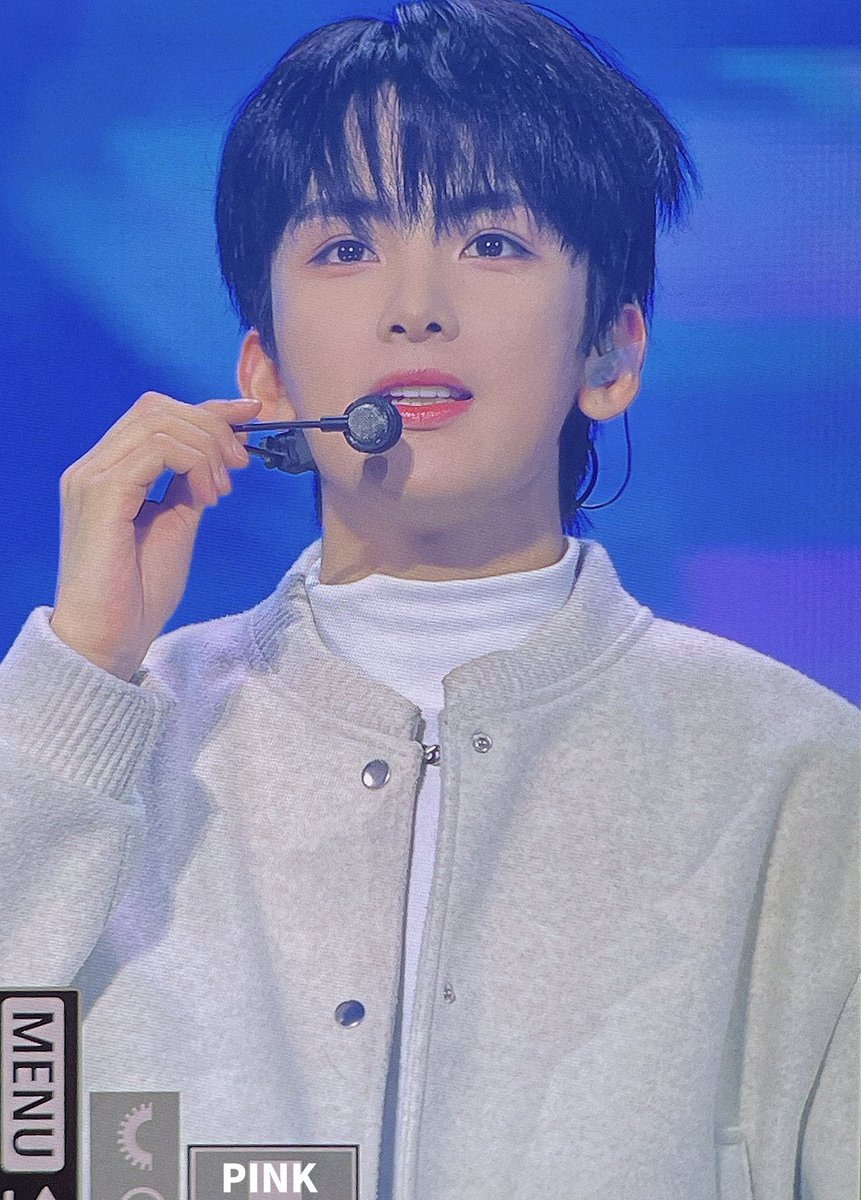 PinkLoverBoy_'s tweet photo. 都让开！我的宝宝来噜

#링치 #판타지보이즈
#LINGQI #FANTASYBOYS https://t.co/xRElZVYR2C