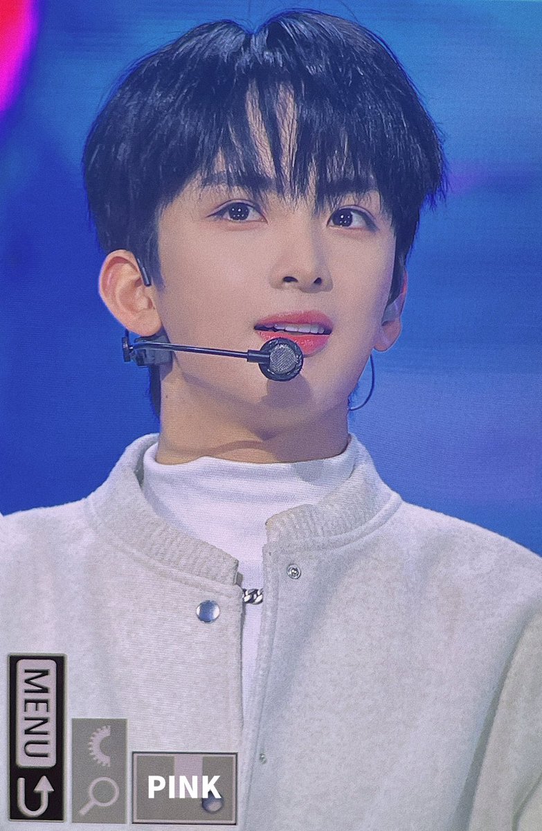 PinkLoverBoy_'s tweet photo. 都让开！我的宝宝来噜

#링치 #판타지보이즈
#LINGQI #FANTASYBOYS https://t.co/xRElZVYR2C