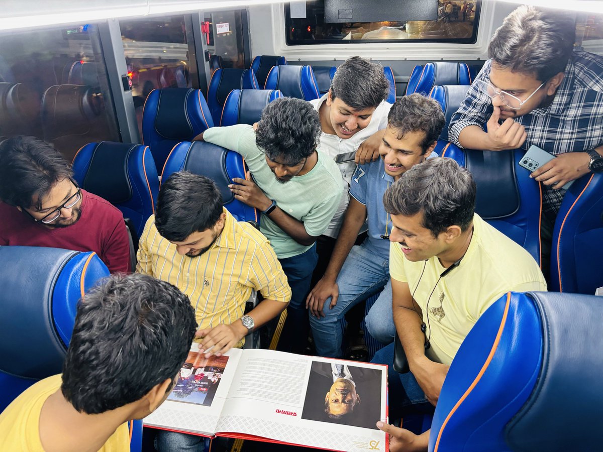 chaloapp's tweet photo. On December 9, we hosted the 2nd edition of the Chalo community meetup. It was an eventful day spent engaging with our bus community members, providing valuable insights that deepened our understanding and contributed to our mission of making travel better for everyone. In addition to the lively interactions, we conducted some on-bus quizzes that helped cheer up people and that's how we concluded our day. #ChaloBusUnity #ChaloBus #Mumbai