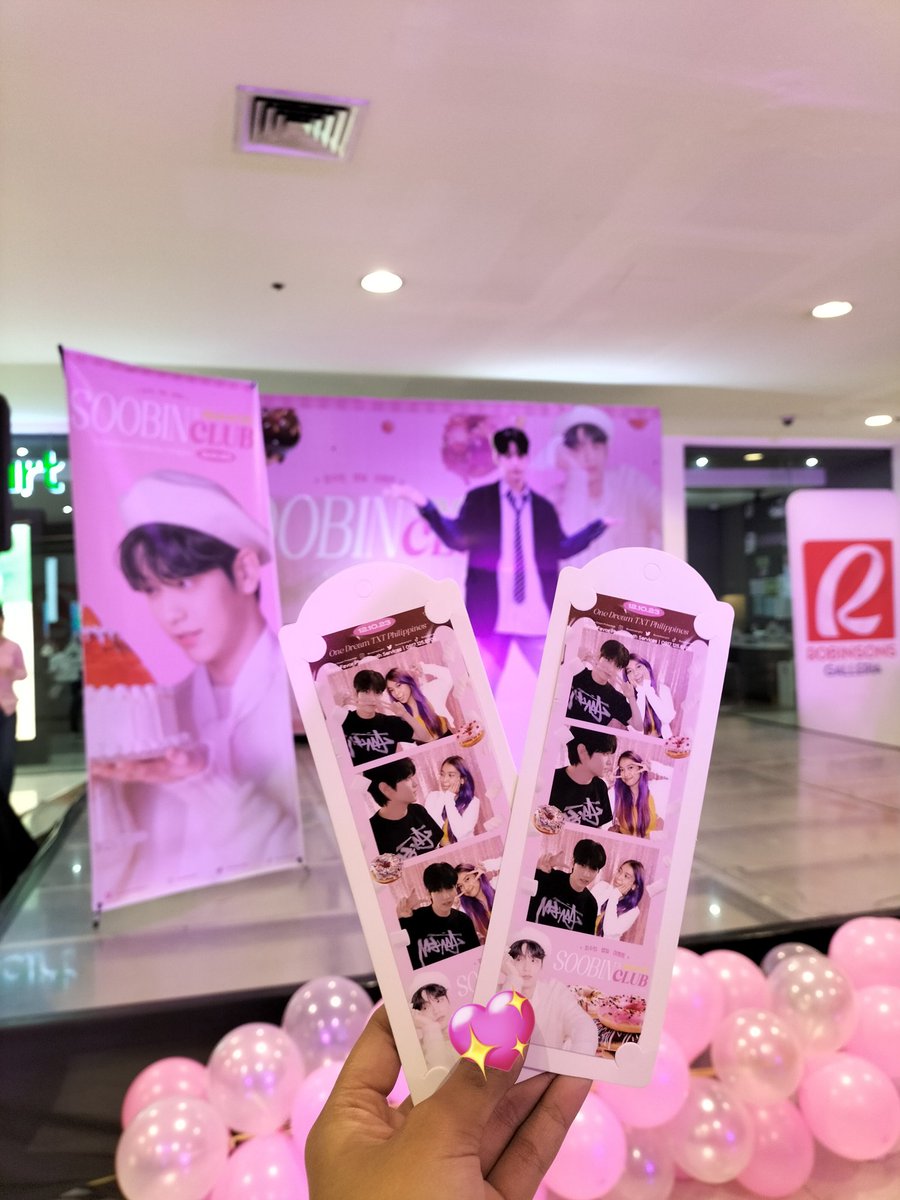 ynnzzn's tweet photo. DAYYYY WELL SPENT 🫶 thank you for organizing this amazing event @onedreamphil!! 🤟

super fave nung photobooth + merchants na mabubudol ka talaga kahit anong iwas mo 😭

HAPPY BIRTHDAYYY SOOB 🥳

#SoobinsBakeClub 
#BakingWithSoobin https://t.co/dmUK6Hb2Z3