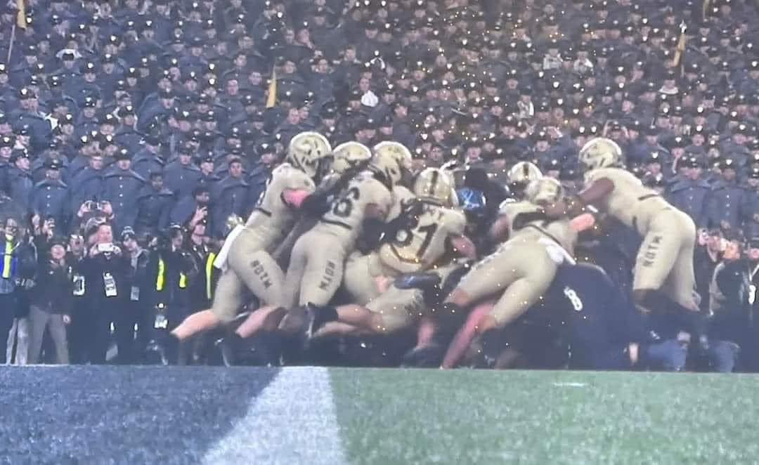 Ever seen a photo that says TEAM louder?