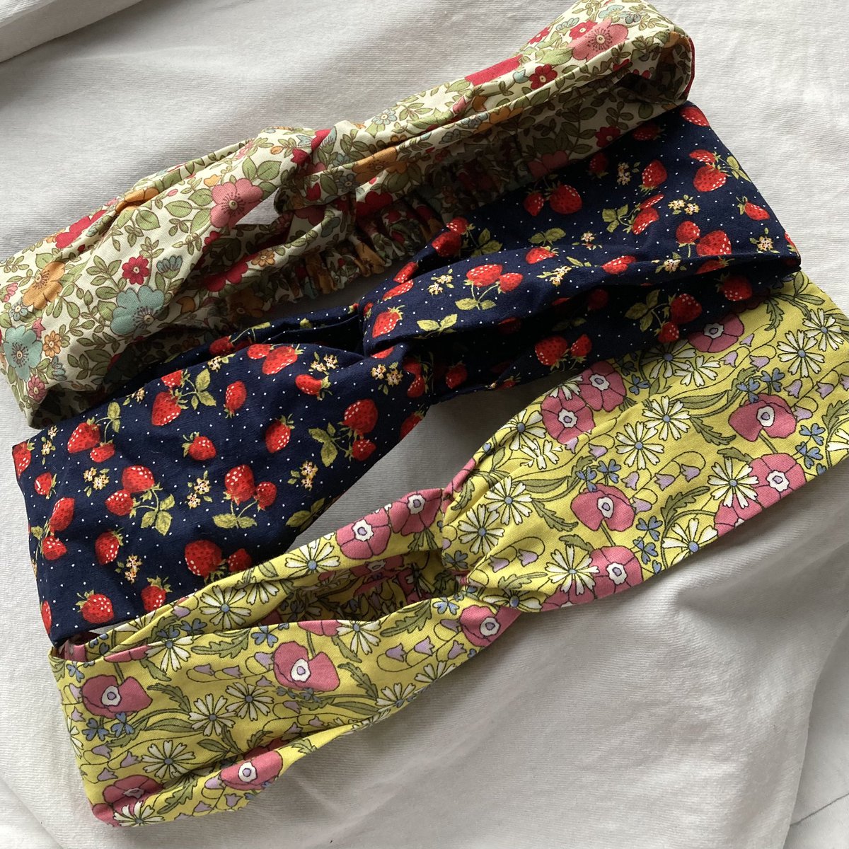 georgiakdesigns's tweet photo. We’re back! After taking a break from my Etsy and website I’m looking forward to getting back into making fun accessories for you to enjoy. For now I’ve popped some headbands, scrunchies and reusable cotton rounds on my Etsy. Free uk delivery and they’ll arrive in time for Xmas https://t.co/A2dVQ2ZgXM