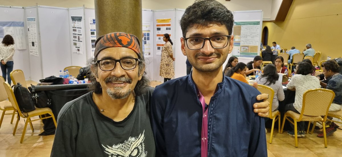 Along with so many wonderful discussions and amazing talks, my most satisfactory one was with @joshiamitabhevo. Hearing him was just amazing and I still couldn't stop my eagerness to meet him next time. Poetry, philosophy, Science, Art and what not! @iFly_InDRC