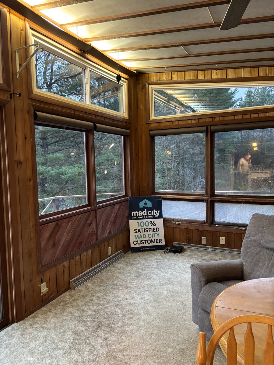 MADCITYWINDOWS's tweet photo. Another satisfied customer 😀 the Healy's love their new windows! Mad City is the Midwest’s # 1 Ranked Remodeler! Start your home project today by giving us a call, message, or filling out a form:

📞 Call Us: (800)-432-4369

📝 Fill out a Contact Form: https://t.co/XnAIbqQLNv https://t.co/voT9C5HRWV