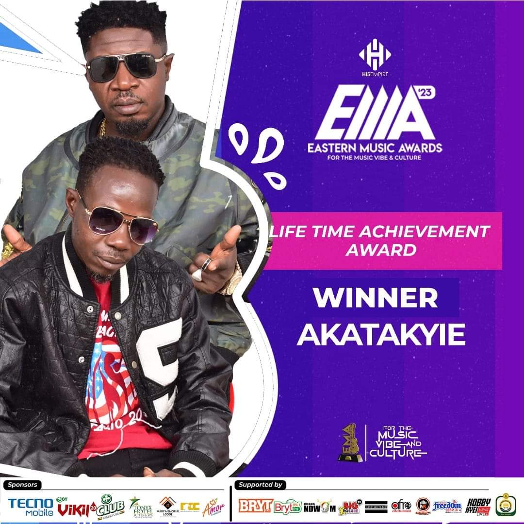 AkatakyieGh's tweet photo. 2023 edition of the Eastern Music Awards LIFE TIME ACHIEVEMENT winner: Akatakyie 

#EMA23
#EasternMusicAwards23 https://t.co/U0vjzGR3Ps
