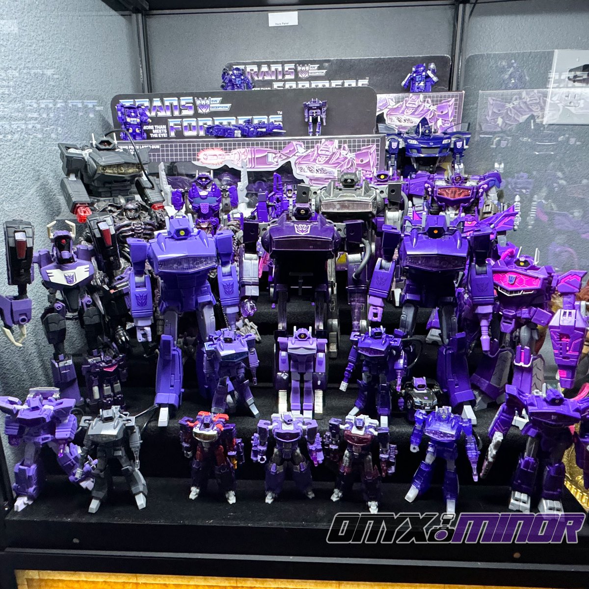 onyxminor's tweet photo. On the bright side, my Shockwave display continues to grow. All I need to do now is dig out my Action Master Shockwave. #Transformers #トランスフォーマー #Maccadam #fypシ #toyphotography #transformerstoysphotos #moducase #moduspace https://t.co/FyfqoNijhl