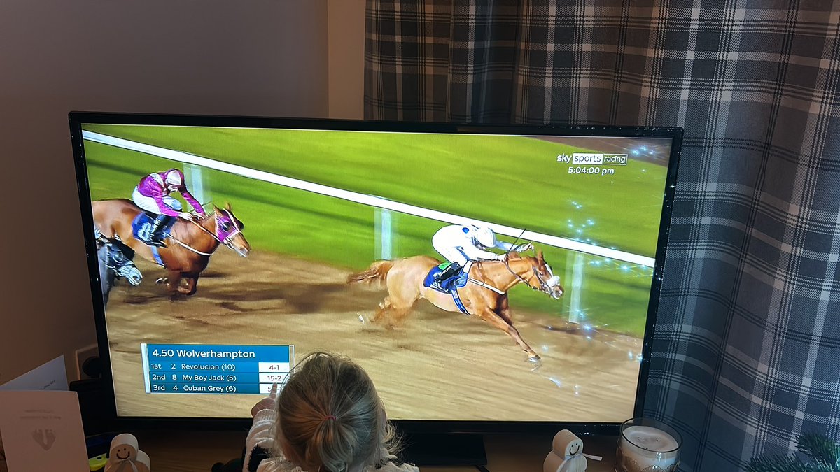 RacingLodge's tweet photo. We’ve got super @Rossaryan15, he knows exactly what we need……🎶 🎶 🟣⚪️ well done to everyone at @ParrRacing, thank you for the hard work in getting the boy super fit! #timeforarevolucion #welloverdue #nowweplay https://t.co/sg05cVq2tM